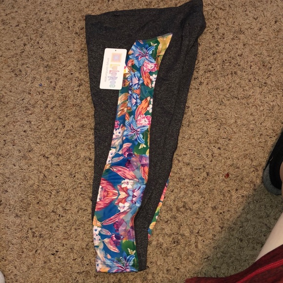 NWT🔥Women’s lula roe leggings - Picture 2 of 8